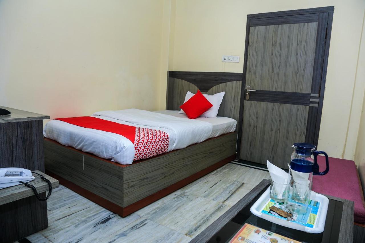 Oyo Somraj Regency Hotel Agartala Exterior photo